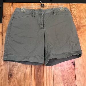 Lands' End Women's Chino Shorts in Olive